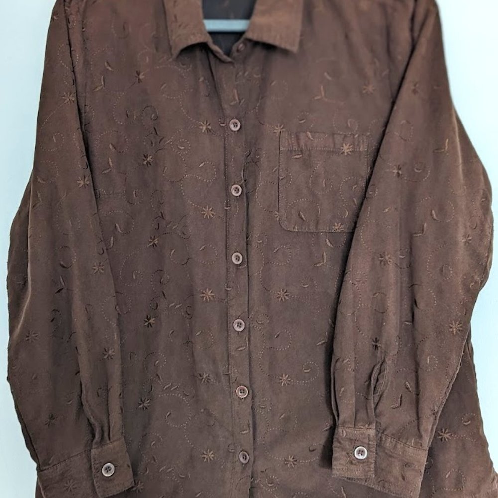 Pre-Loved Croft & Barrow Women's Suede Button Down Shirt Brown Size L